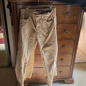 Men’s Vineyard Vines, size 32x34, brand new condition, no rips or stains